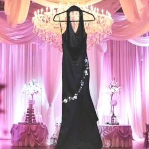 Vintage Poly U.S.A. Black with White Floral Embroidery Gown